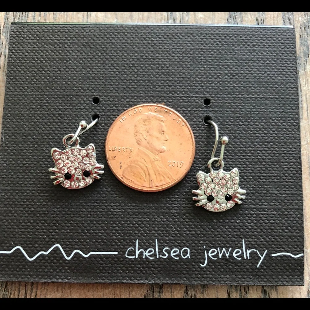 NWT CHELSEA PEWTER Kitty Rhinestone Crystals Kitten Cat Pierced Dangle Earrings